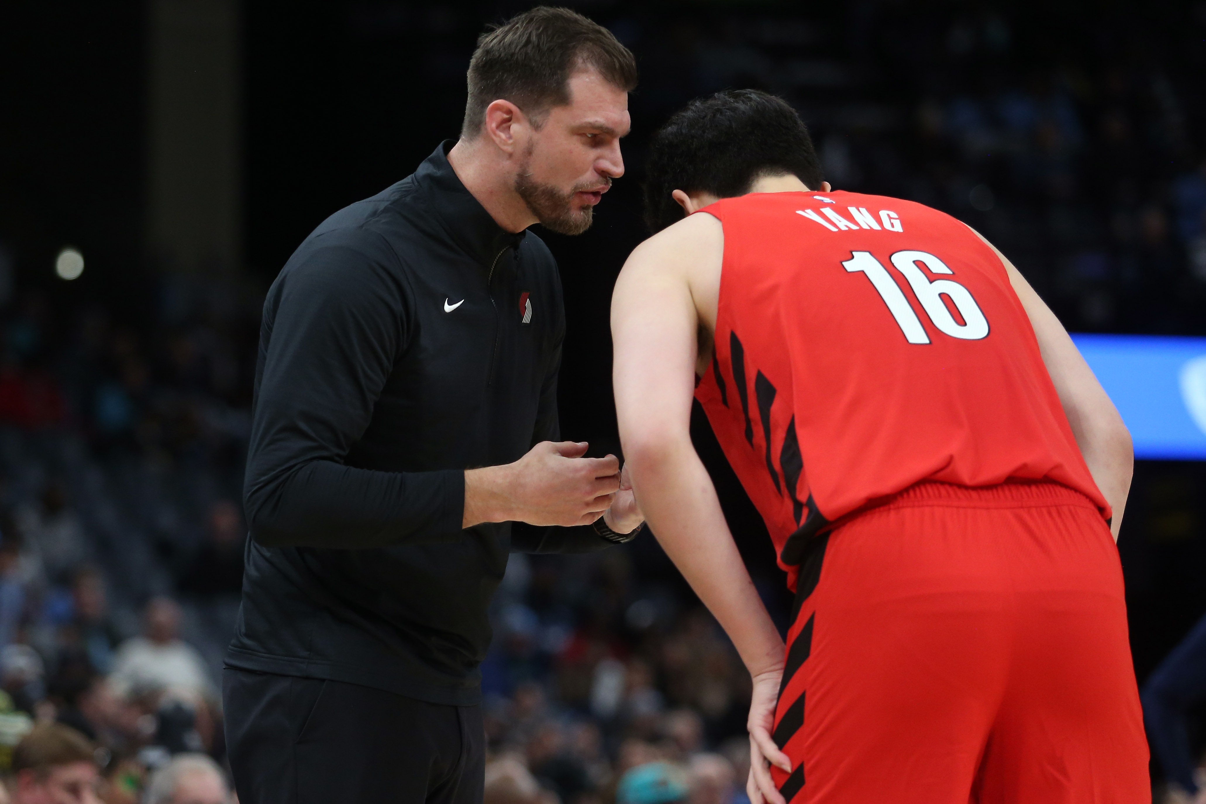 完美体育app下载-孙悦：该把斯普利特换了 垃圾时间都不给杨瀚森锻炼就说不过去